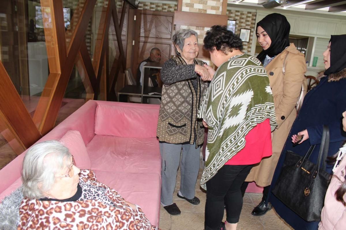 Yaşlılar Haftası Ziyaretimiz_Kalamış Yaşlı Bakım Evi (2017) - 23