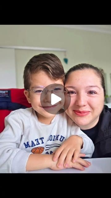 "Birlikte öğrenmek, başarmanın tadına varmak ve en güzeli de bunu yaparken gülümseyebilmek... 🤍